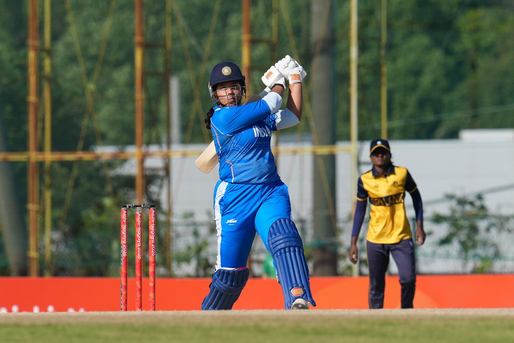 Women Cricket 1