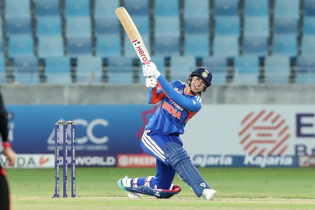 Women Cricket 2