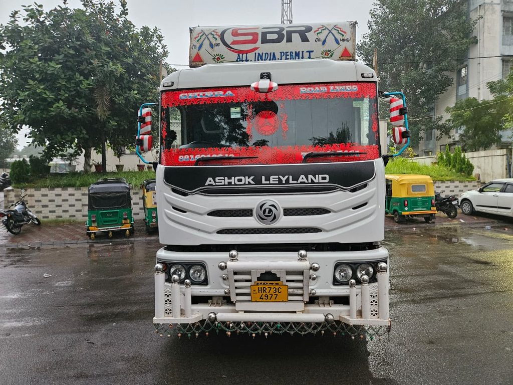 Daru In Vadodara Truck