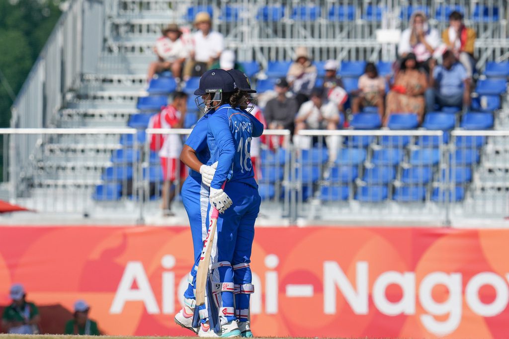 Women Cricket 4