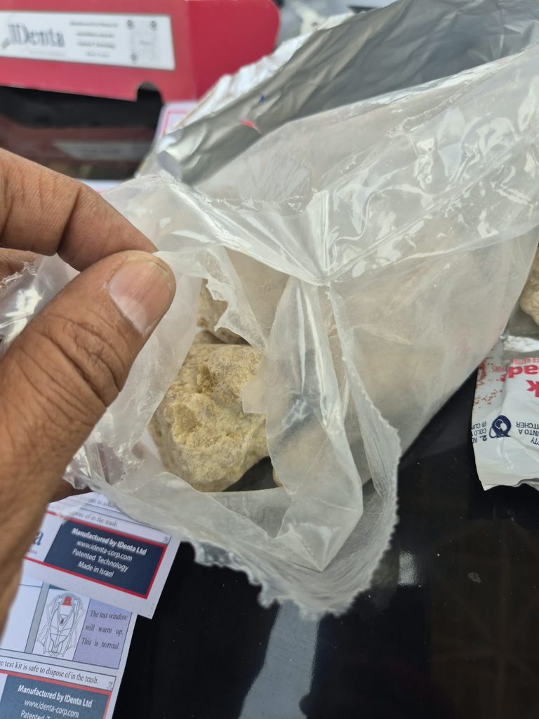 Ahmedabad Crime Branch seized heroin and MD drugs 3